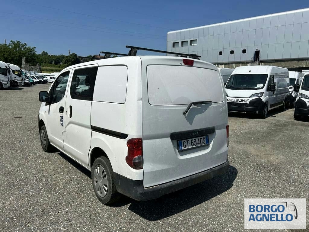Nissan NV200